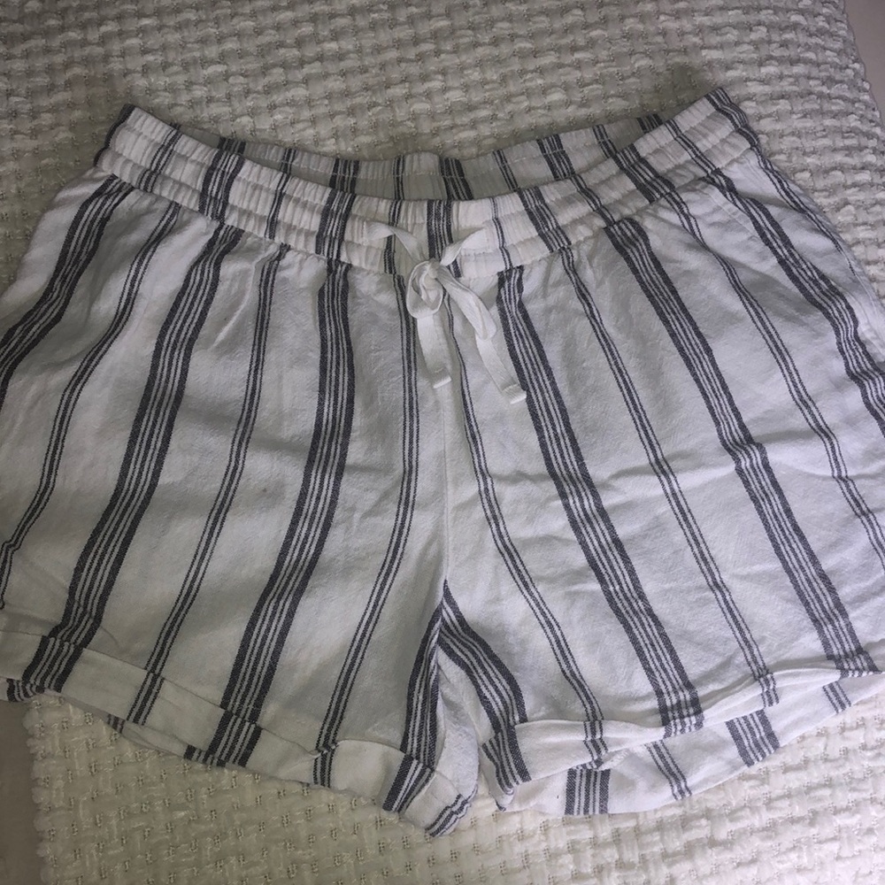 Beachy Striped Linen Shorts